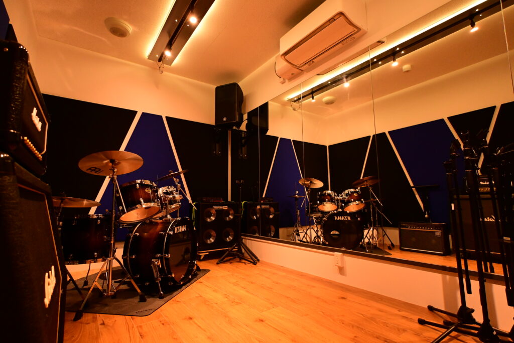 西三河店1studio